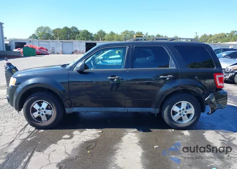2011 Ford Escape Xlt из США, поврежденный, VIN 1FMCU9DGXBKB69331